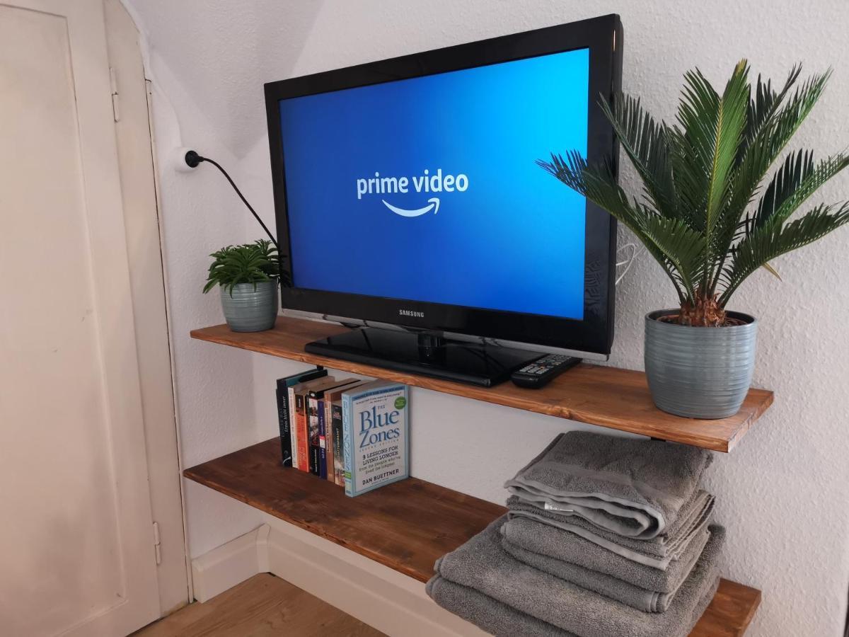 Kleines Studio Am Uni-Campus - Perfekt Fuer Junge Unternehmungslustige Dresden Bagian luar foto